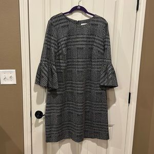 Calvin Klein black & white tweed-like dress w bell sleeves 16W